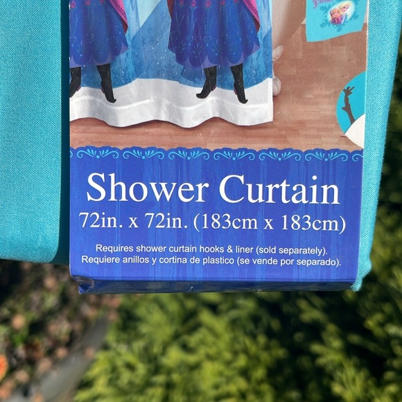 Disney Frozen Shower Curtain Anna Elsa - Picture 6 of 6